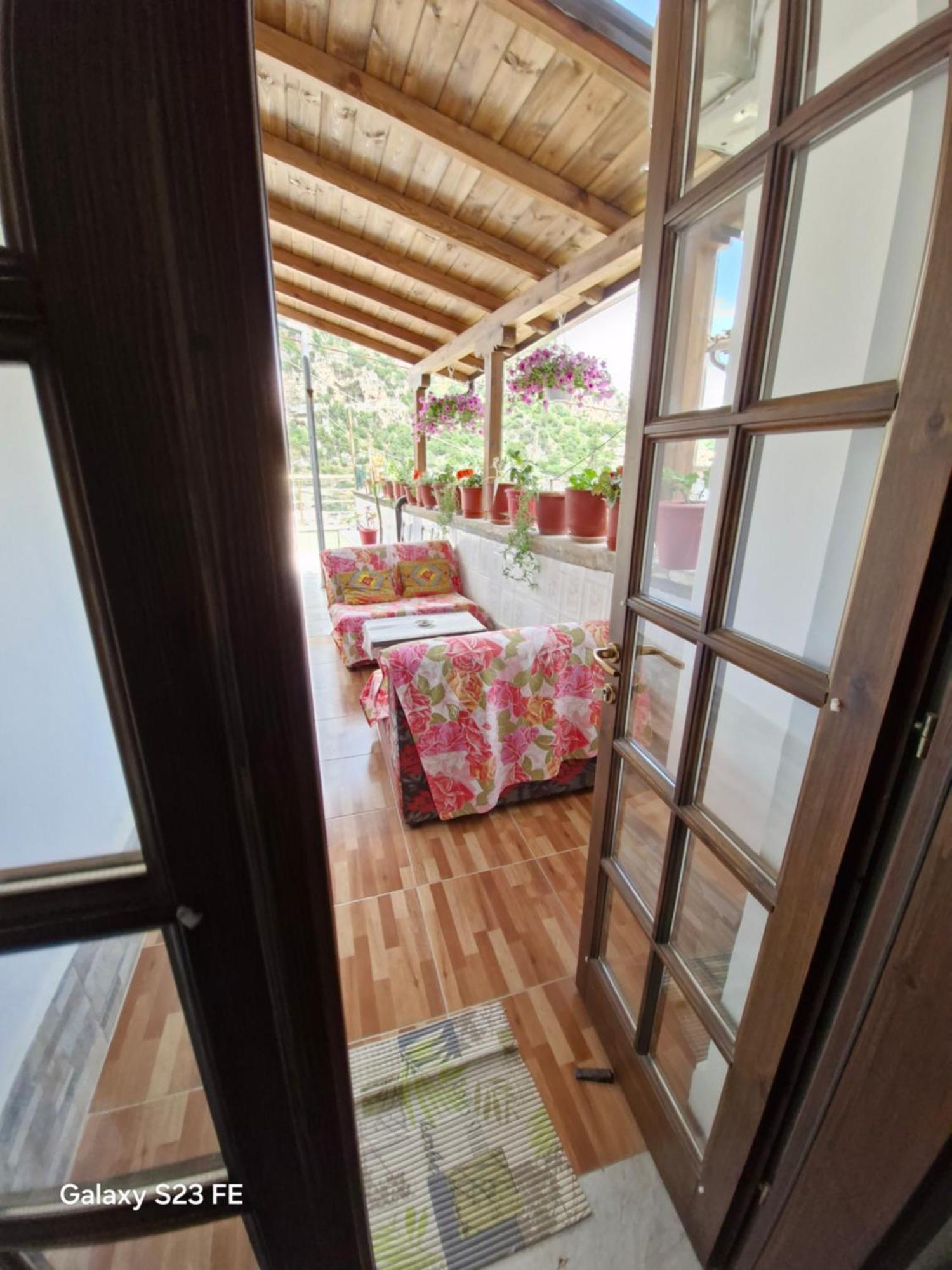 Guesthouse Belle View Berat Eksteriør bilde