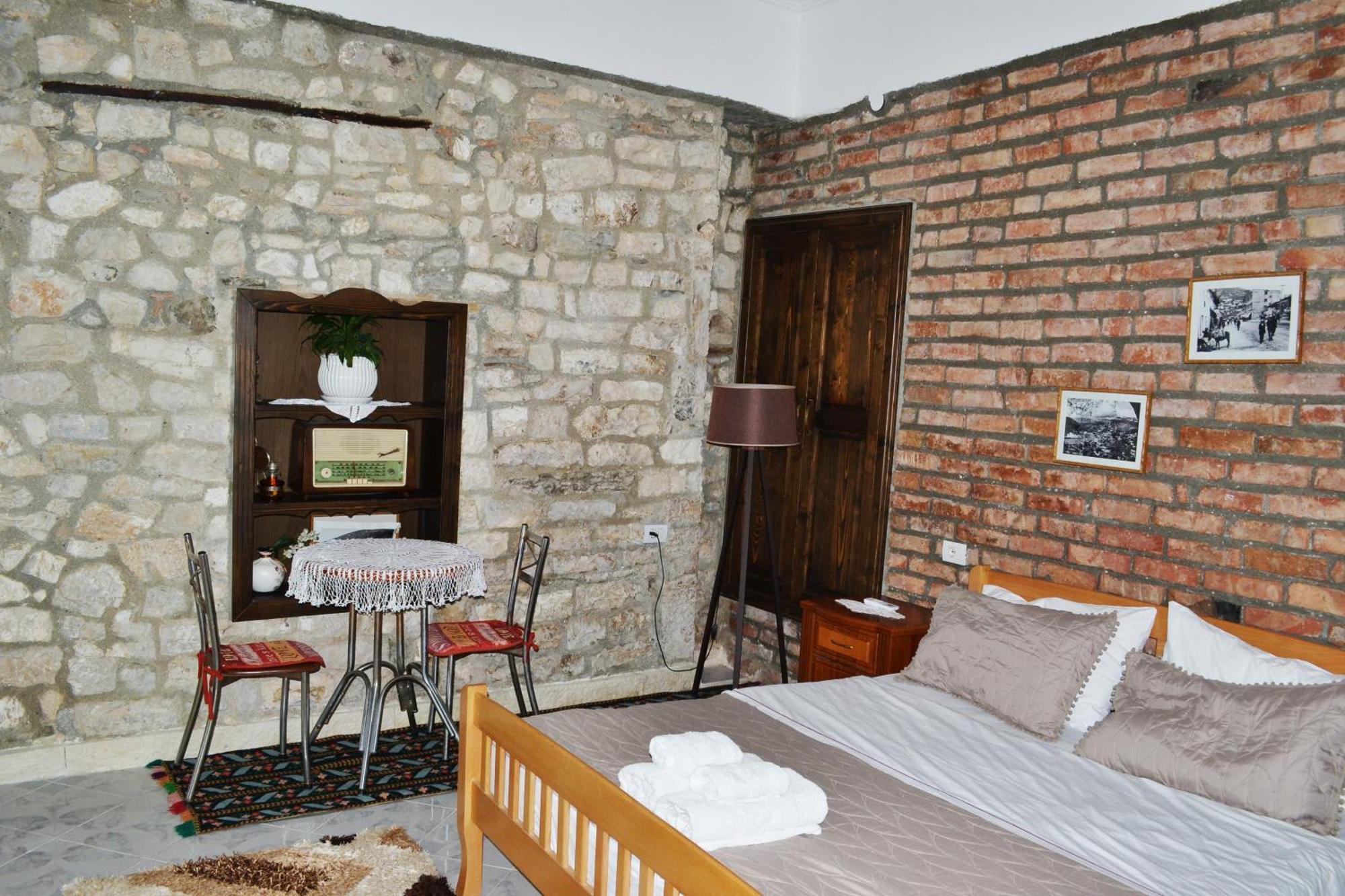 Guesthouse Belle View Berat Eksteriør bilde
